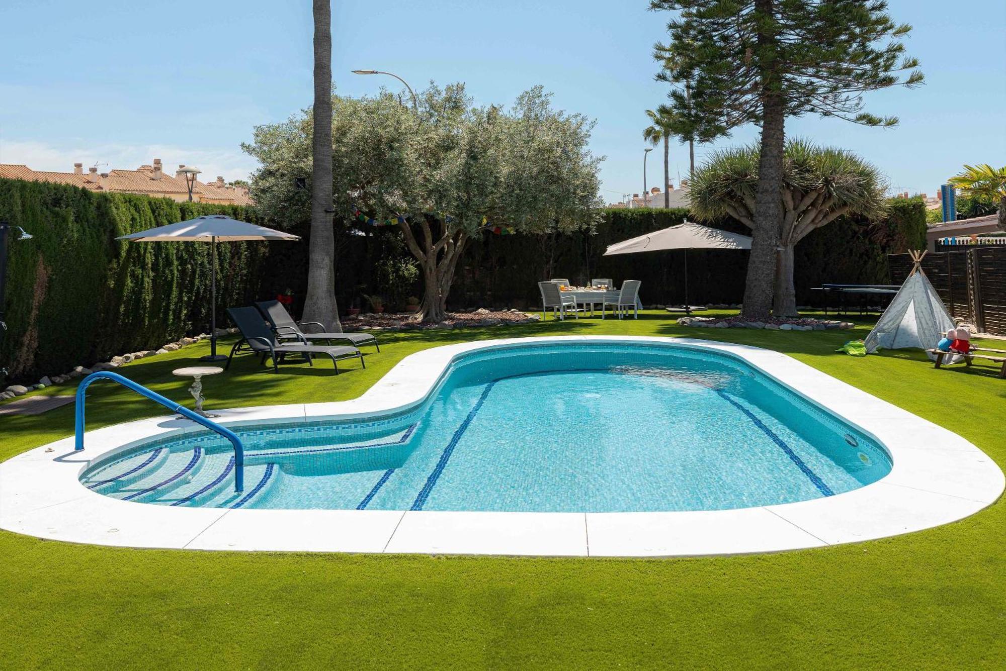 Villa Malaga Beach - Golf Torre de Benagalbon Exterior foto